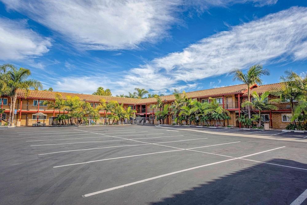 Motel 6 Carlsbad, Ca- North Buitenkant foto