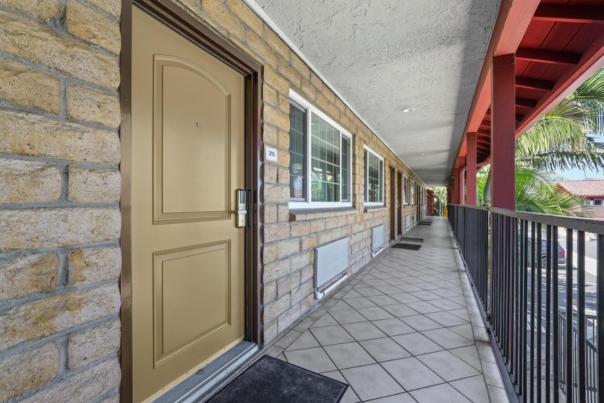 Motel 6 Carlsbad, Ca- North Buitenkant foto
