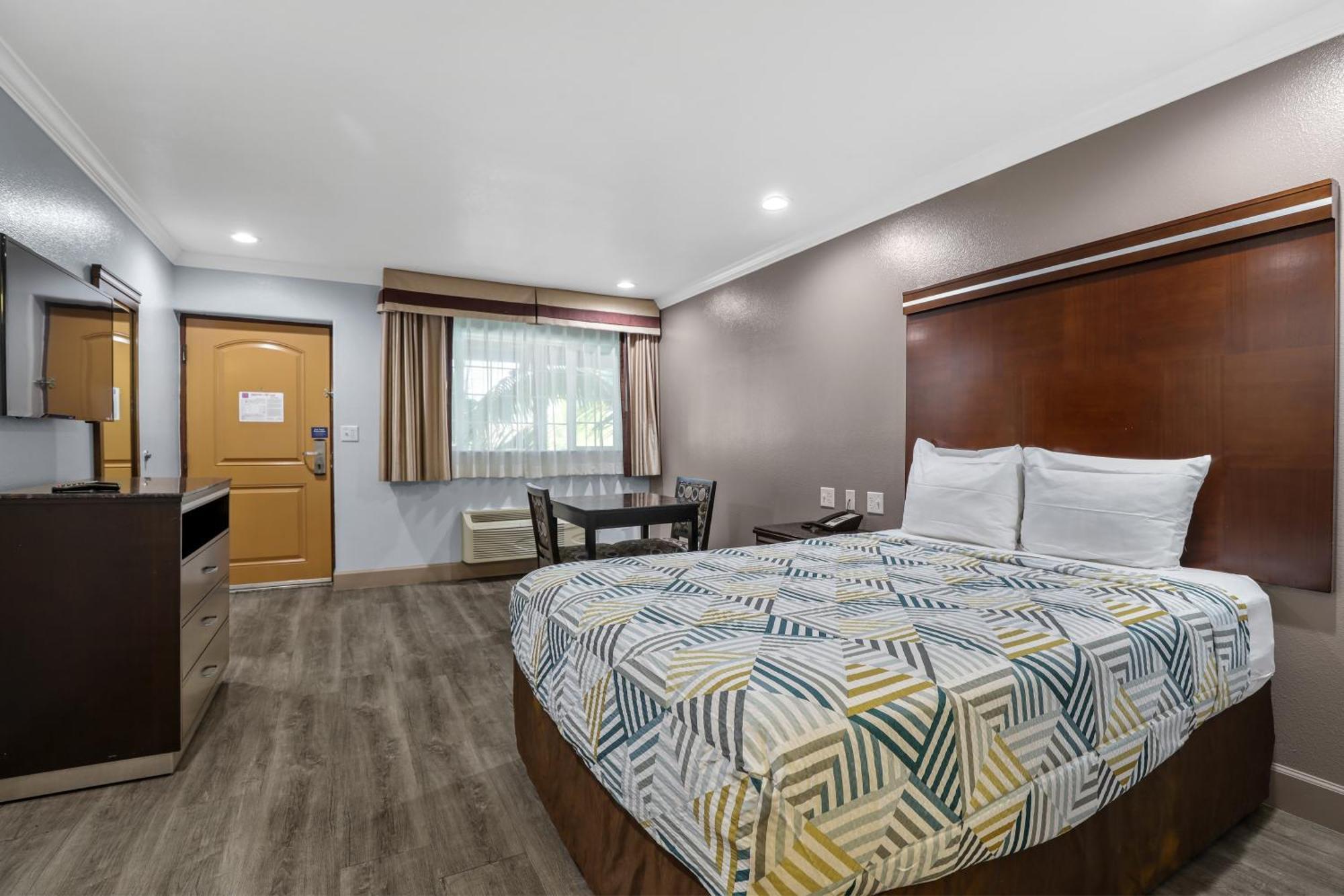 Motel 6 Carlsbad, Ca- North Buitenkant foto